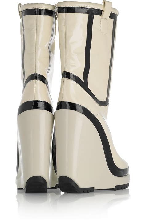 marc jacobs women's wedge boots.